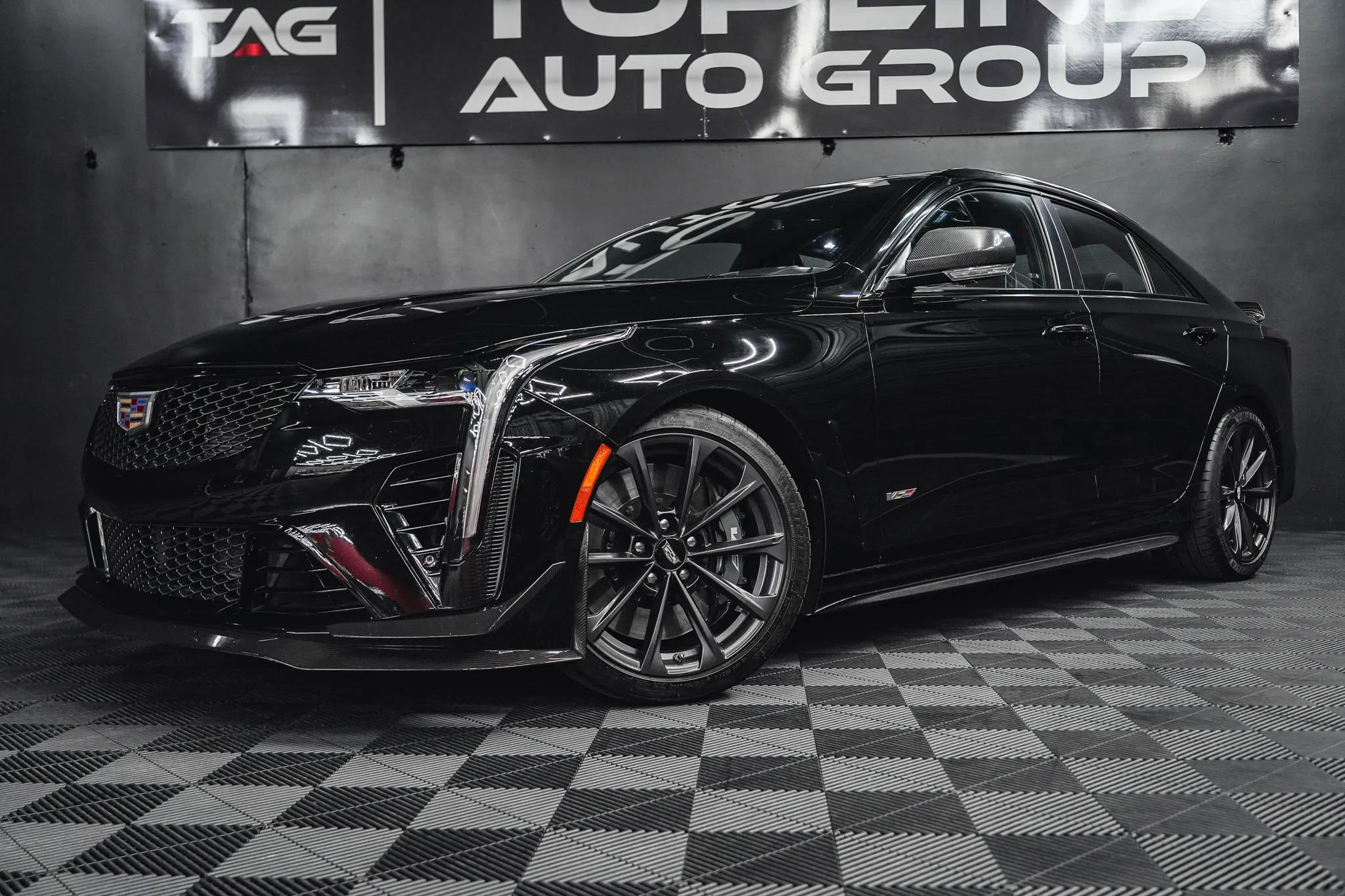 Used 2022 Cadillac CT4 V Blackwing w/ Carbon Fiber 1 Package RWD image 3