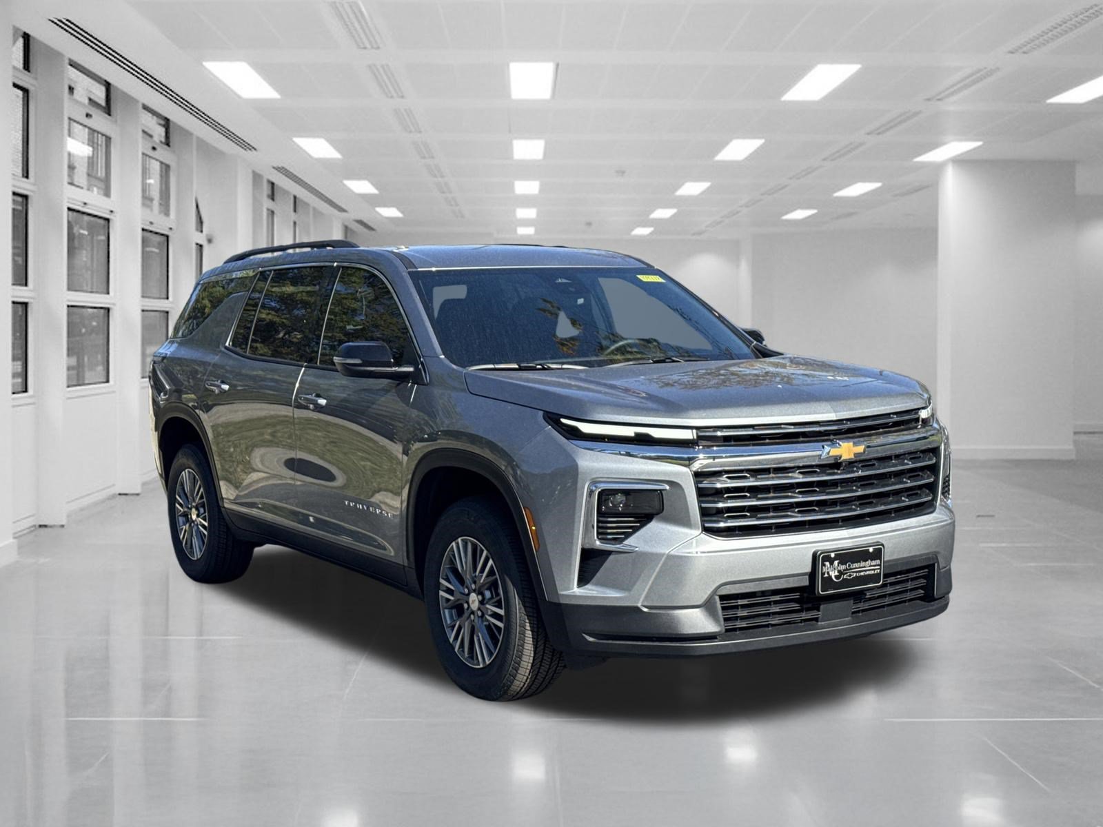 New 2027 Chevrolet Traverse LT w/ LPO, Floor Liner Package FWD image 3