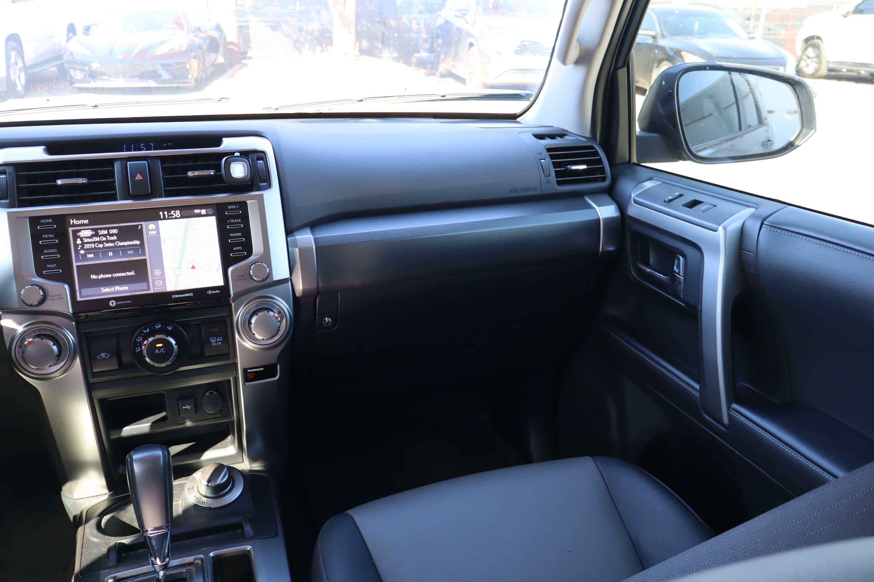 Used 2022 Toyota 4Runner SR5 Premium image 13