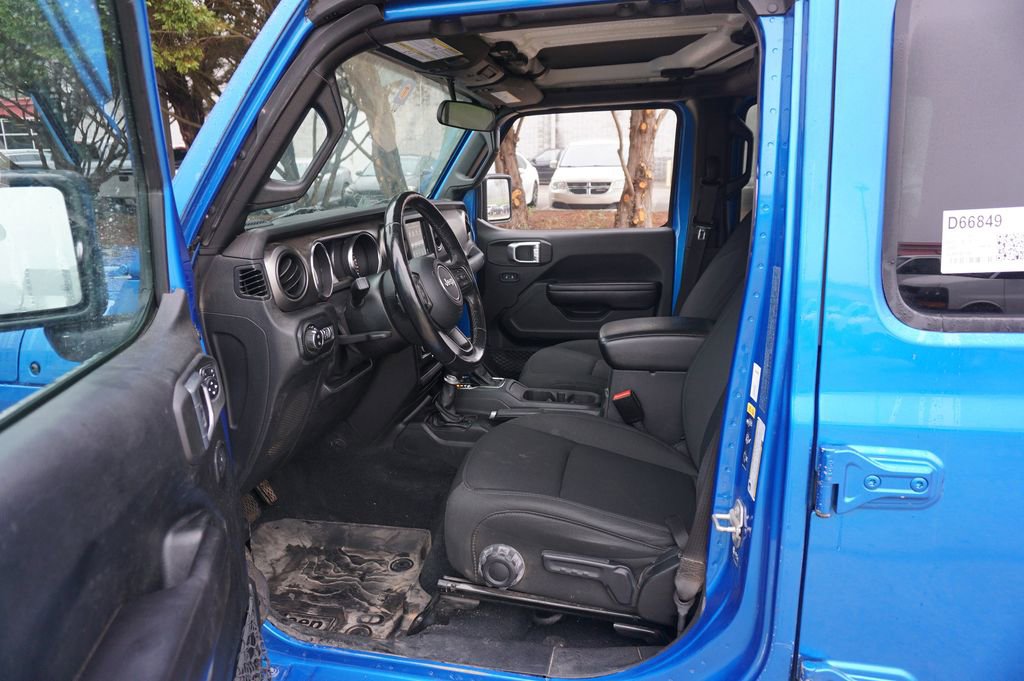 Used 2021 Jeep Gladiator Willys image 2