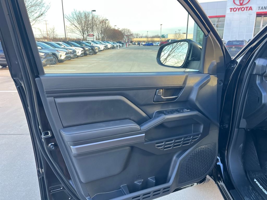 New 2026 Toyota Tacoma SR5 image 11
