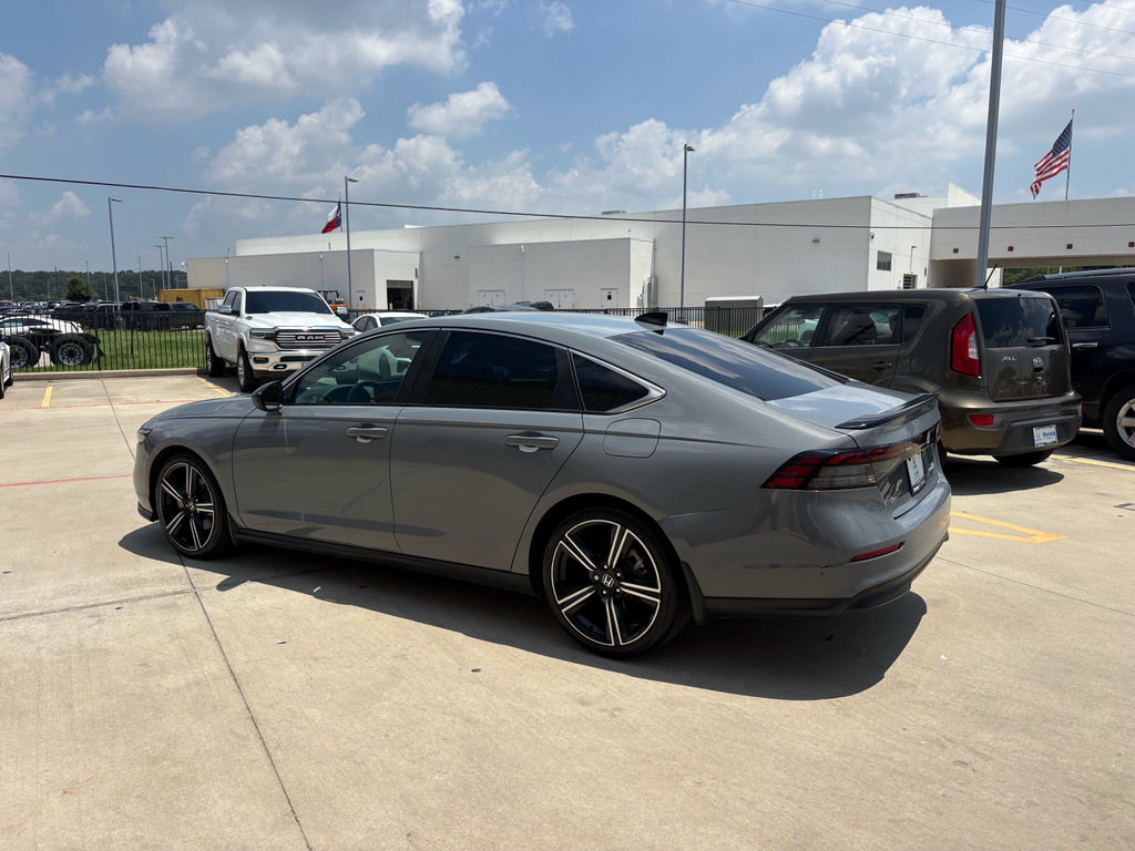 Used 2023 Honda Accord Sport image 6