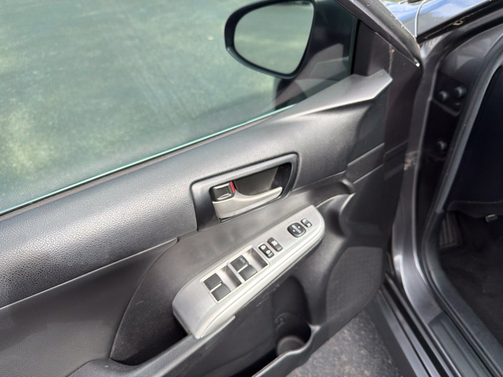 Used 2014 Toyota Camry SE FWD image 8