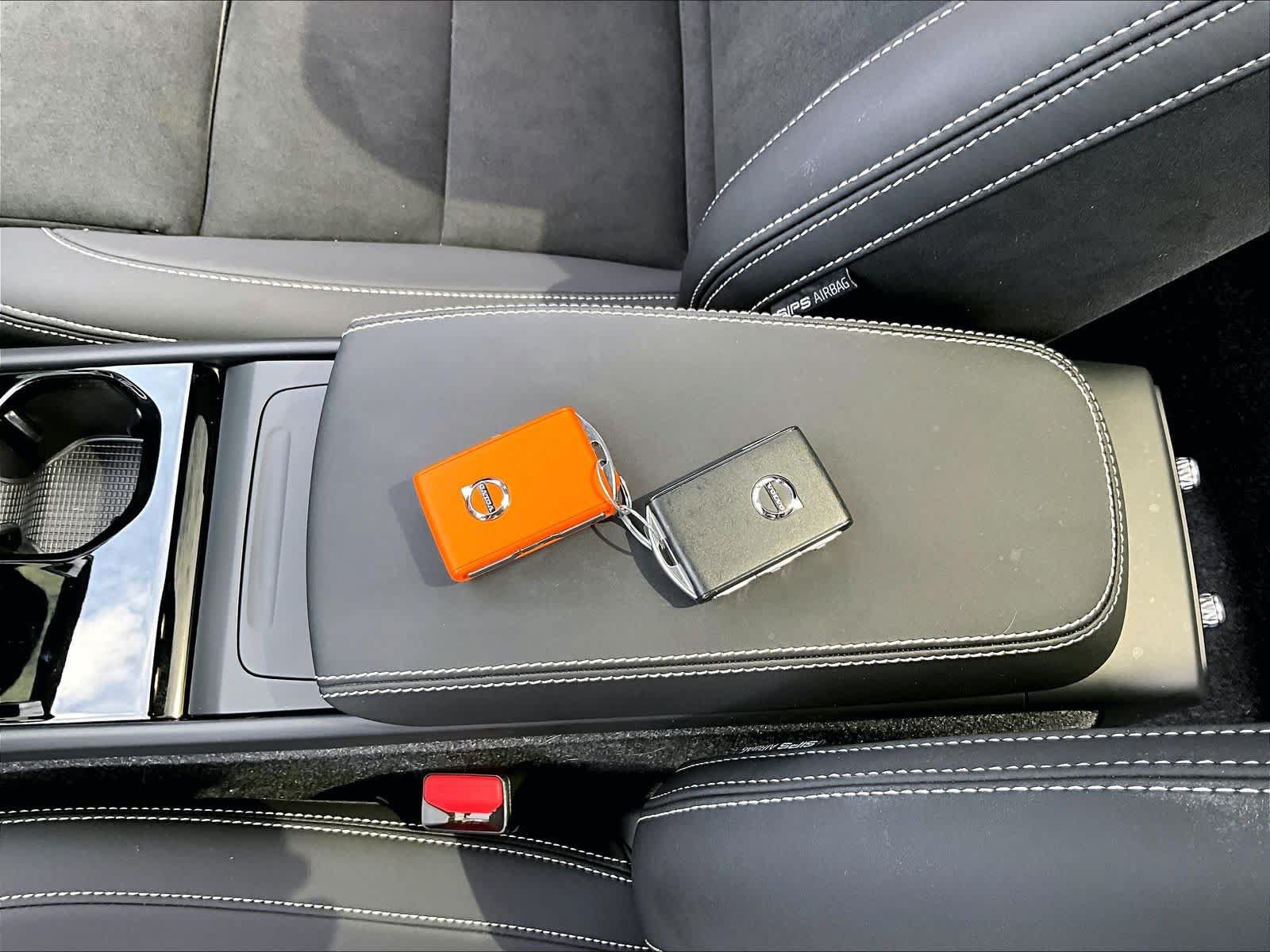 Used 2023 Volvo C40 P8 Recharge Ultimate AWD/4WD image 14