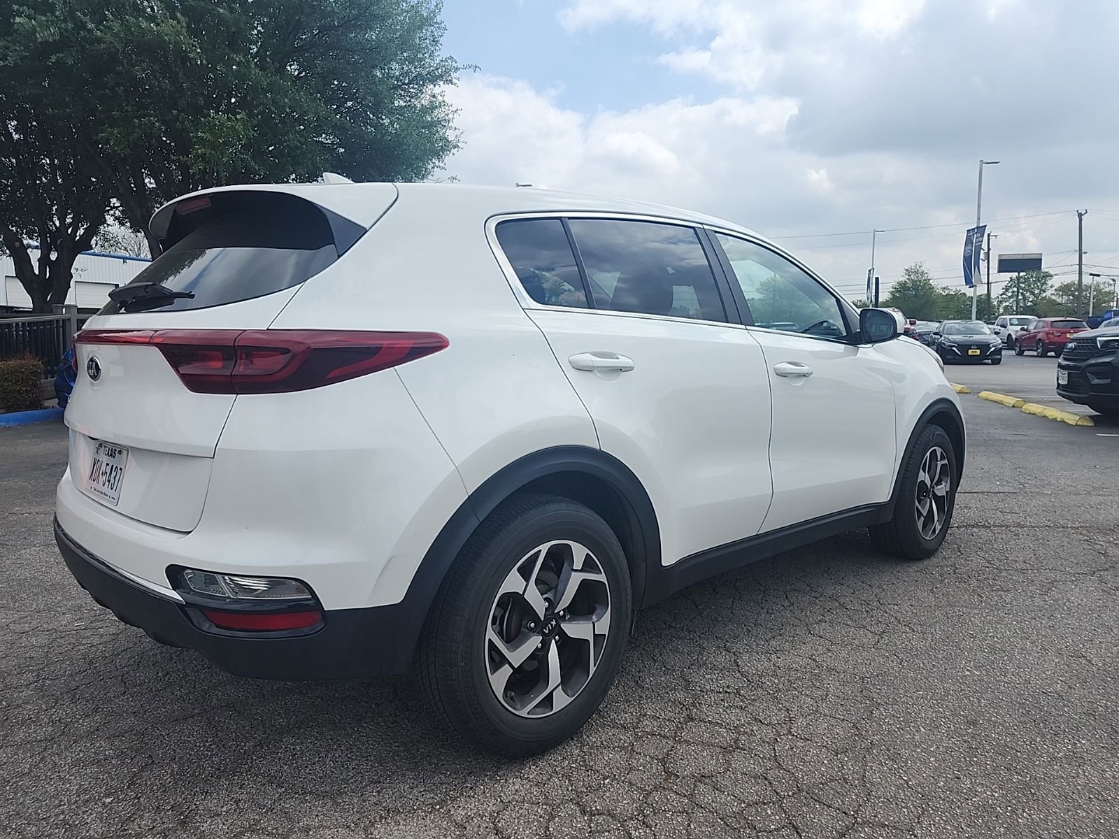 Used 2021 Kia Sportage LX FWD image 3