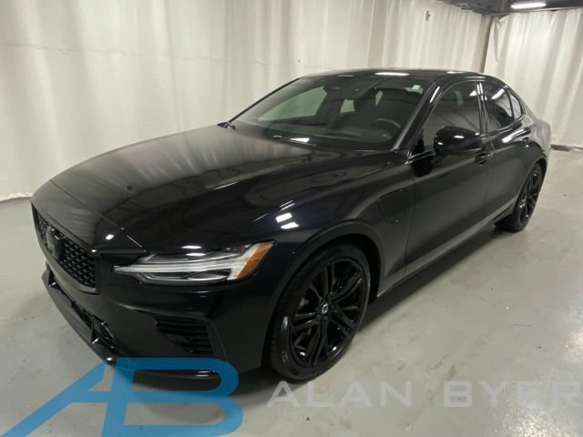 Used 2023 Volvo S60 T8 Ultimate AWD/4WD image 1