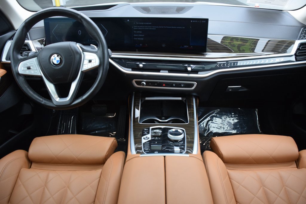 Used 2023 BMW X7 xDrive40i w/ Parking Assistance Package image 20