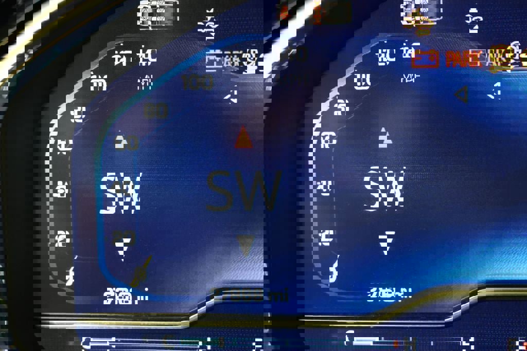 Used 2025 Chevrolet Silverado 2500 LT w/ Convenience Package image 13