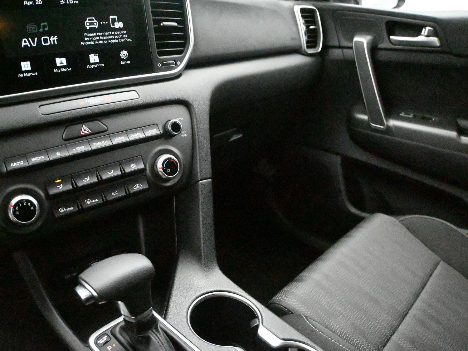 Used 2022 Kia Sportage LX AWD/4WD image 4