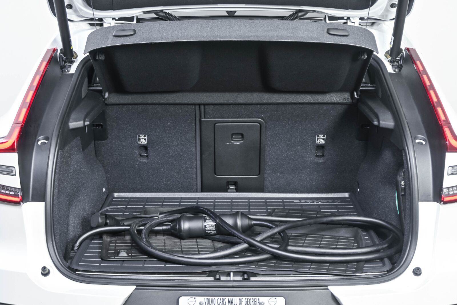 Certified 2024 Volvo C40 Recharge Core w/ Climate Package AWD/4WD image 29