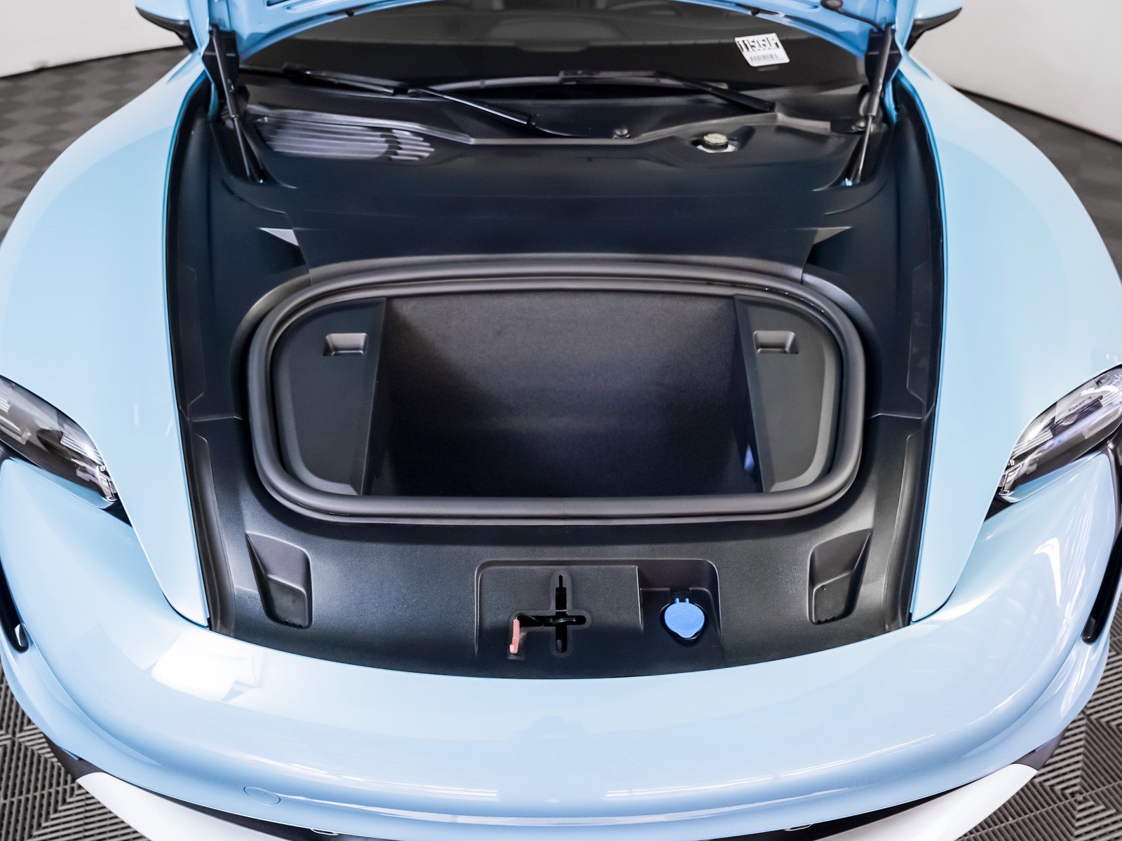 Used 2024 Porsche Taycan 4 Cross Turismo image 12