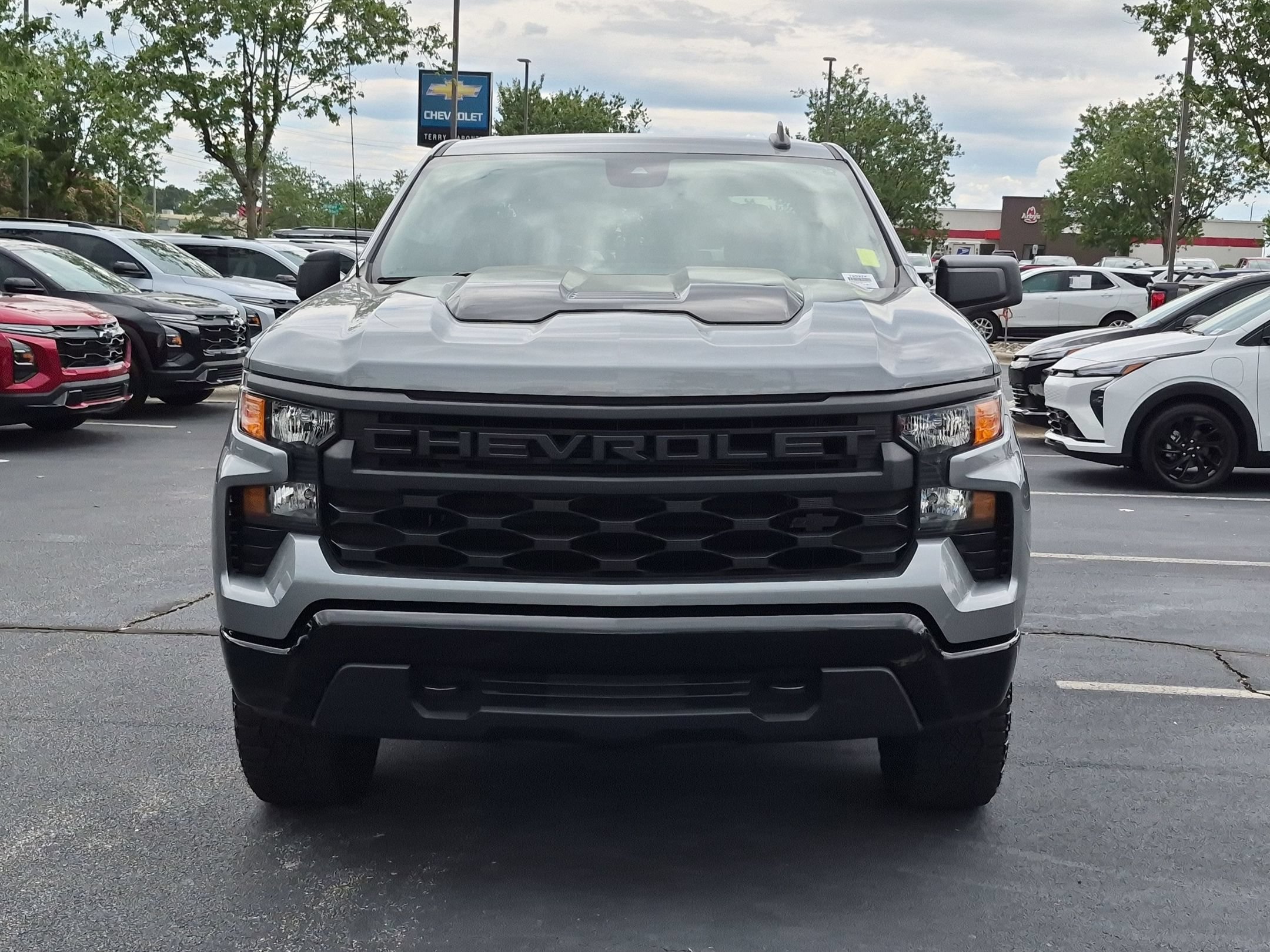 Used 2024 Chevrolet Silverado 1500 Custom Trail Boss w/ Dark Appearance Package AWD/4WD image 3