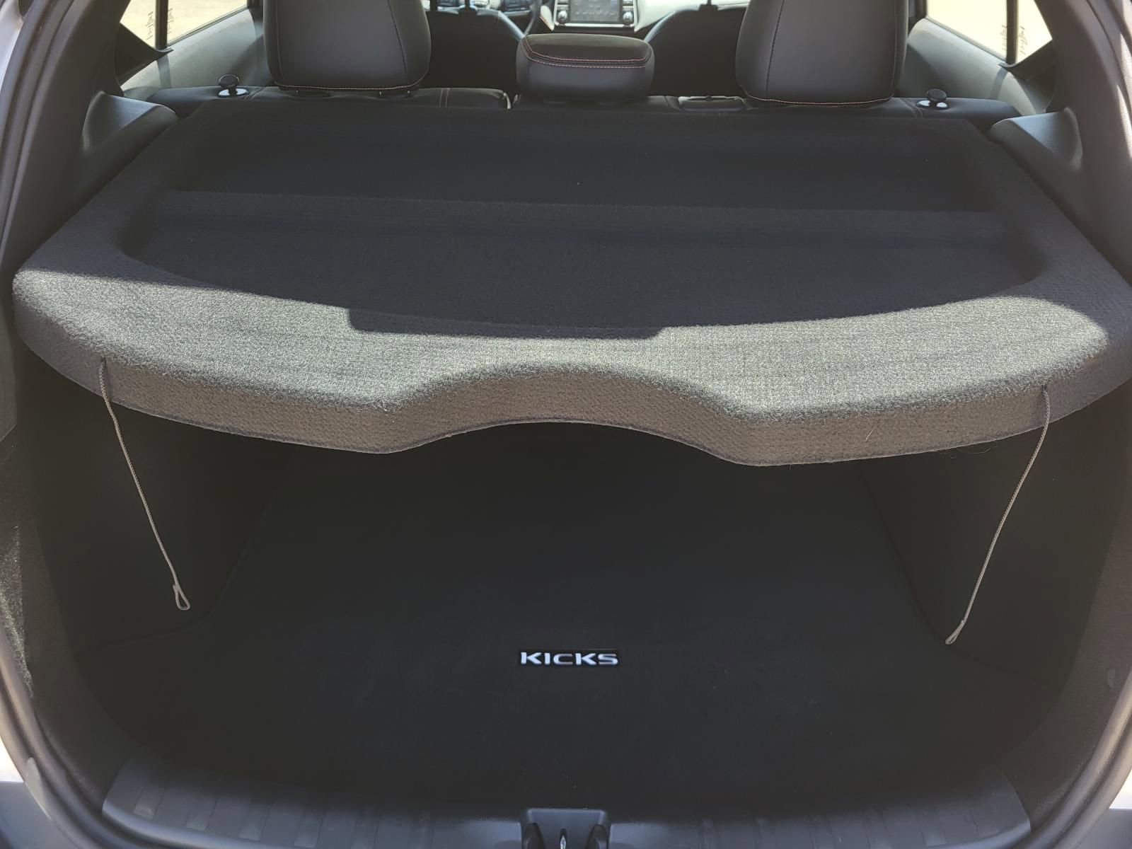 Used 2019 Nissan Kicks SR w/ SR Premium Package FWD image 14
