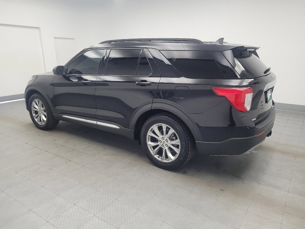 Used 2021 Ford Explorer XLT w/ Equipment Group 202A RWD image 3