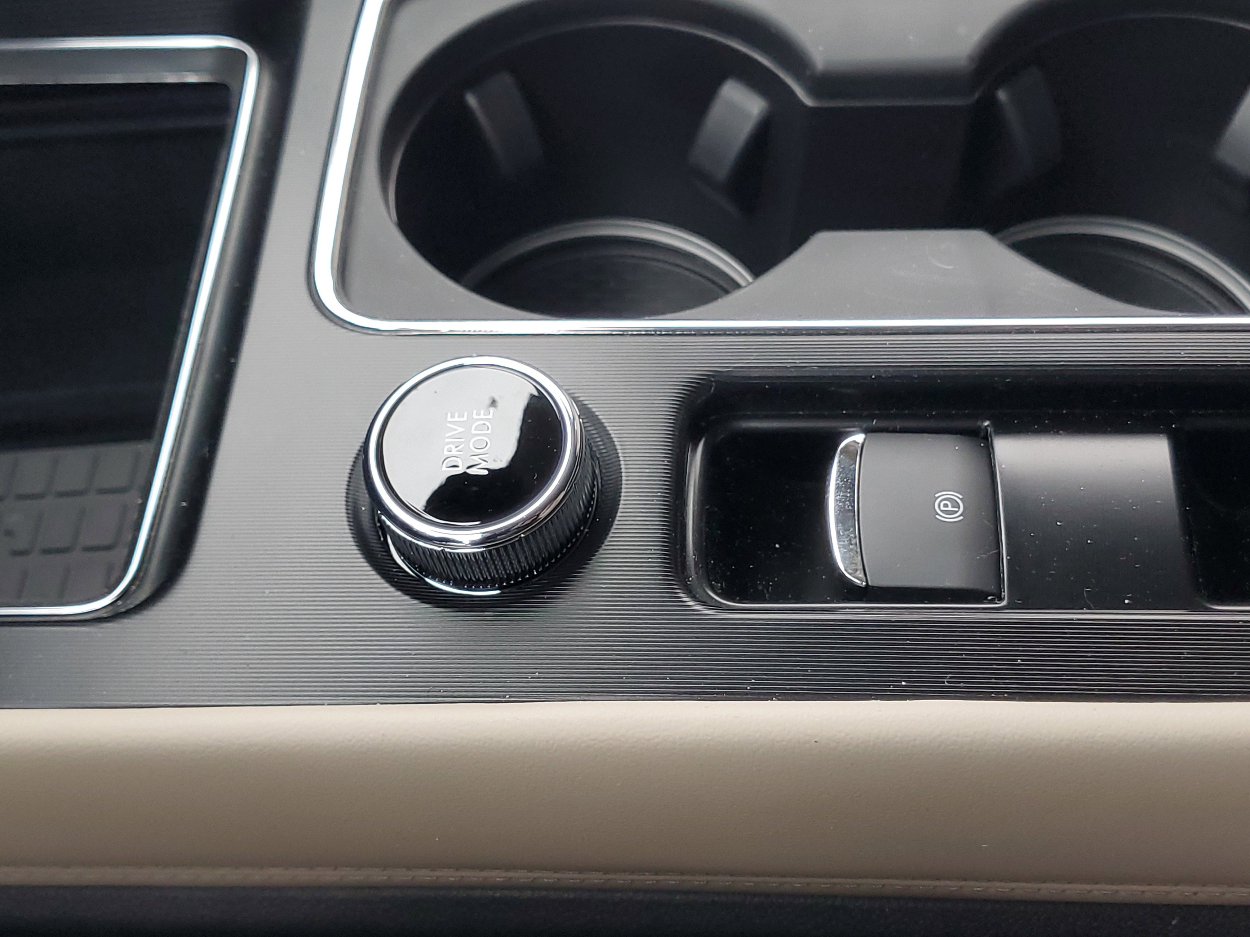 New 2026 Lincoln Corsair Premiere image 24