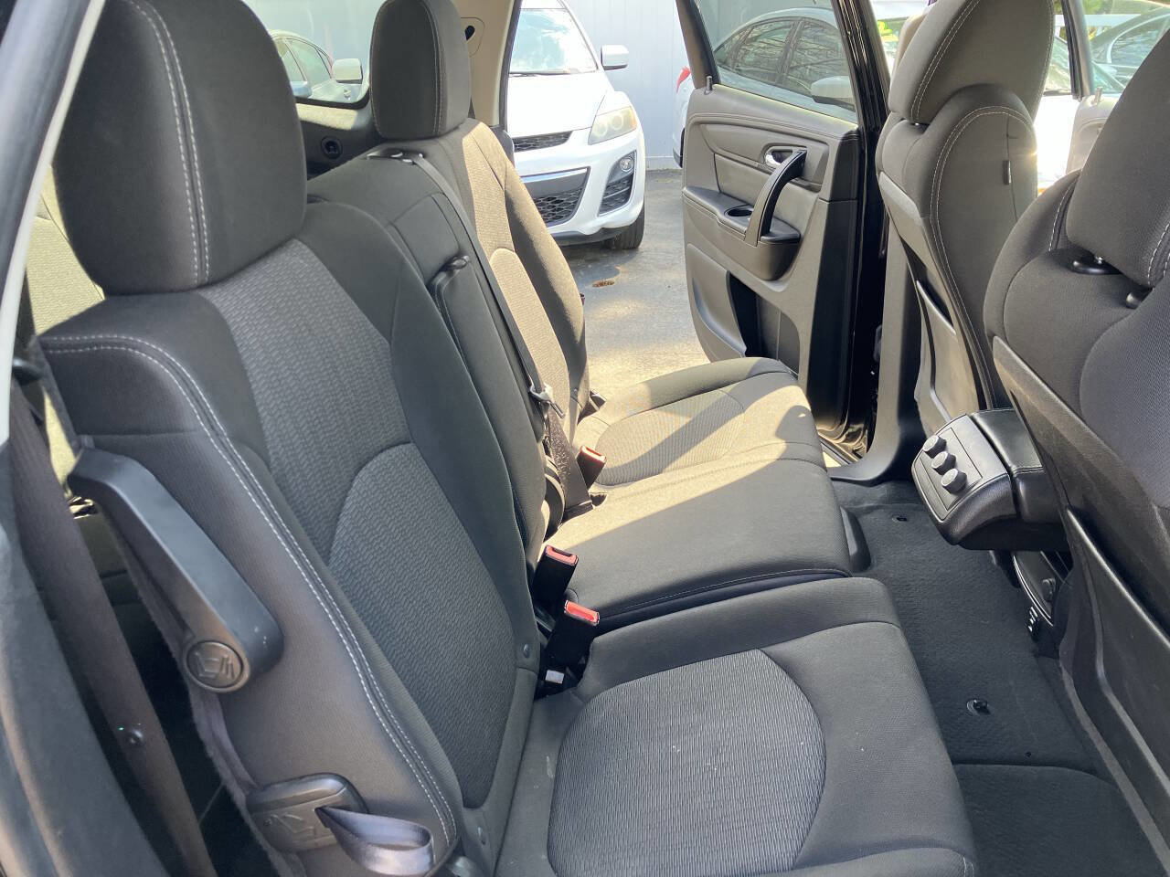 Used 2016 Chevrolet Traverse LT image 30