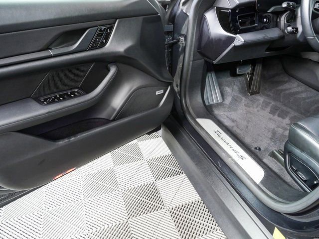 Certified 2020 Porsche Taycan 4S w/ Premium Package AWD/4WD image 8