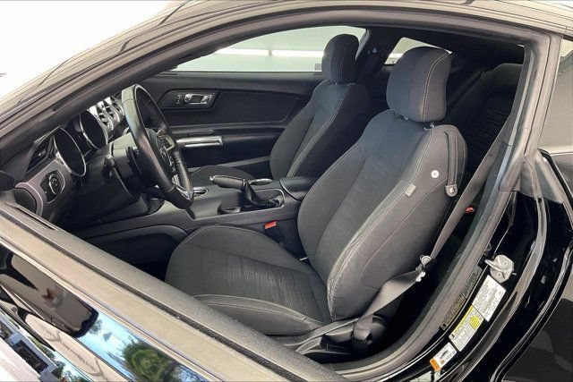 Used 2017 Ford Mustang GT RWD image 17