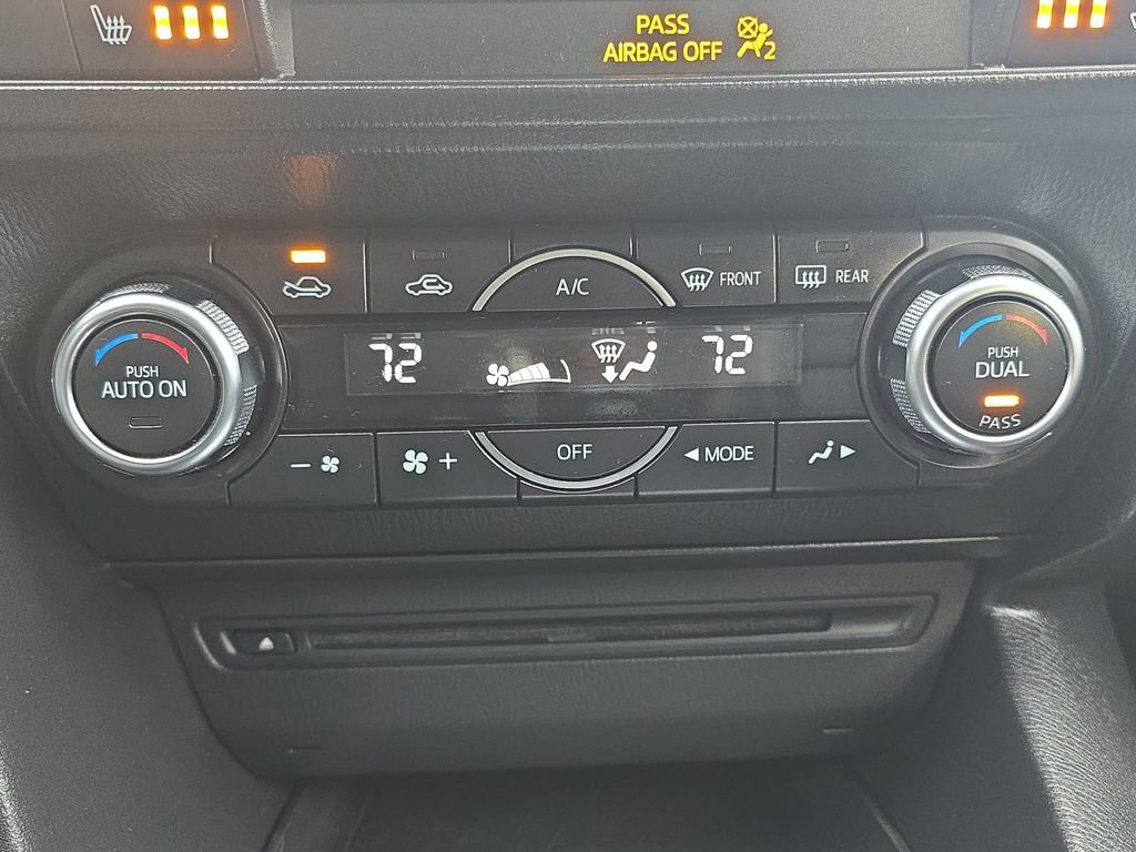 Used 2016 MAZDA MAZDA3 s Touring image 23