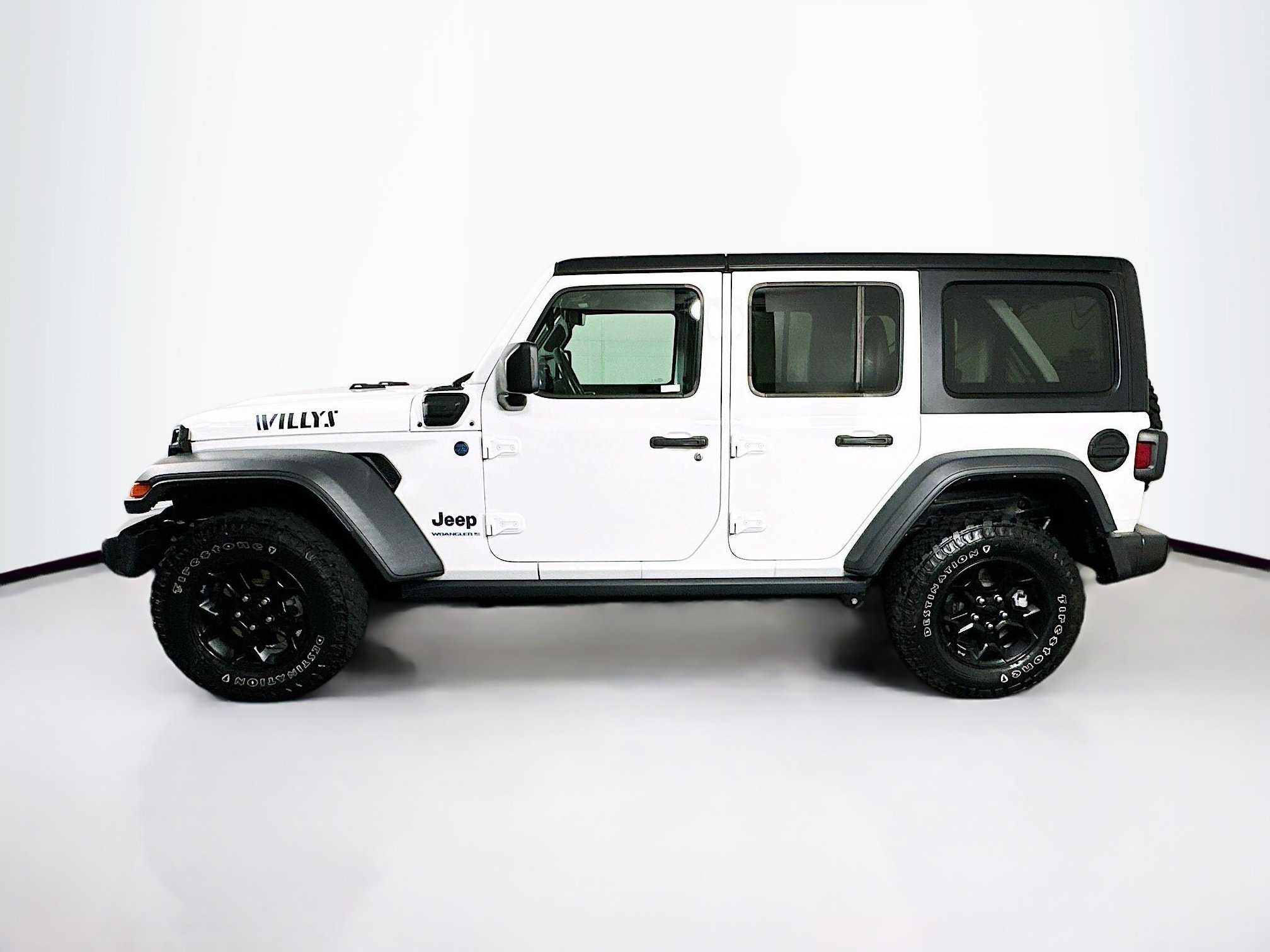 Used 2023 Jeep Wrangler Unlimited w/ Cold Weather Group AWD/4WD image 4