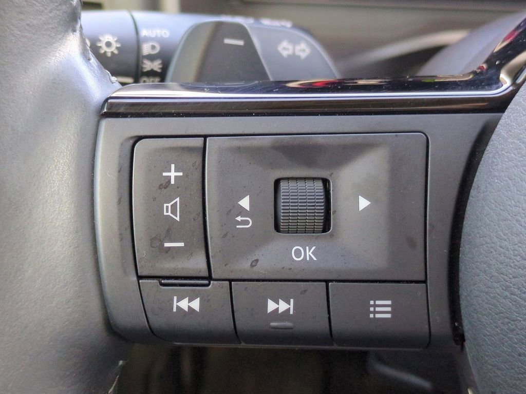 Certified 2023 Nissan Rogue Platinum w/ Platinum Premium Package image 27