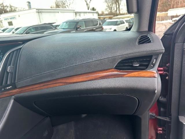 Used 2017 Cadillac Escalade Luxury image 39