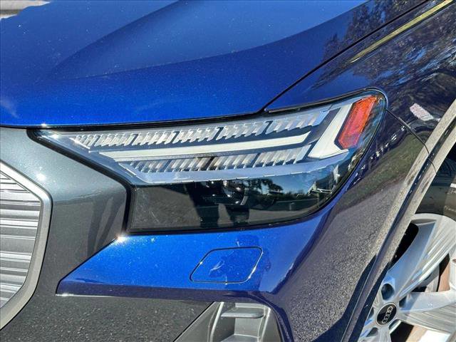 Used 2022 Audi Q4 e-tron Prestige image 6