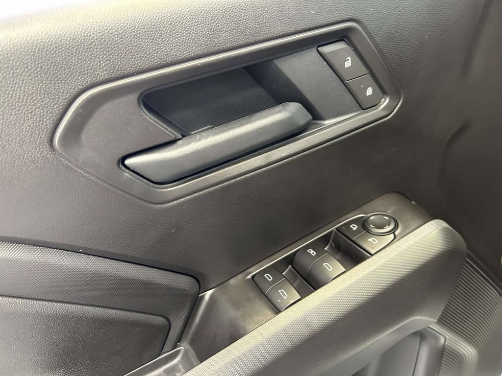 Used 2026 Chevrolet Colorado Trail Boss AWD/4WD image 19