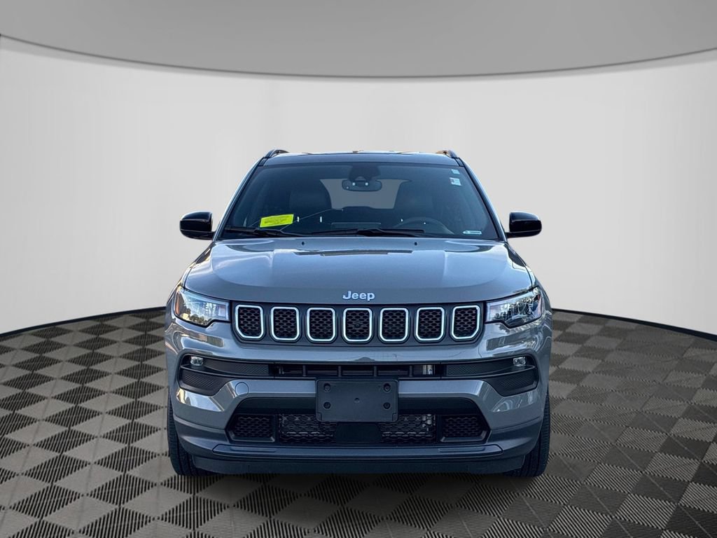 Certified 2023 Jeep Compass Latitude AWD/4WD image 2