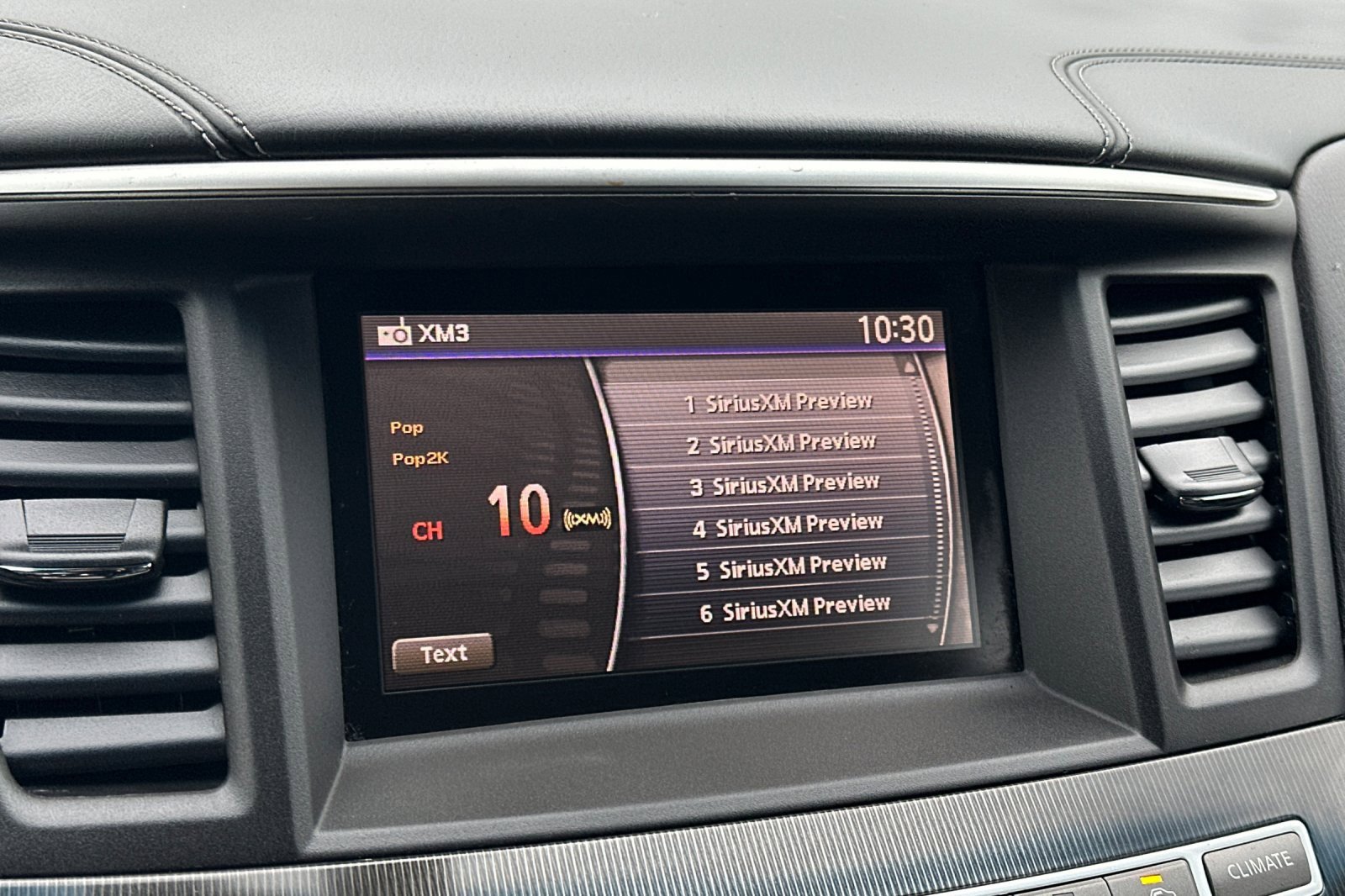 Used 2016 INFINITI QX60 AWD w/ Premium Package image 18