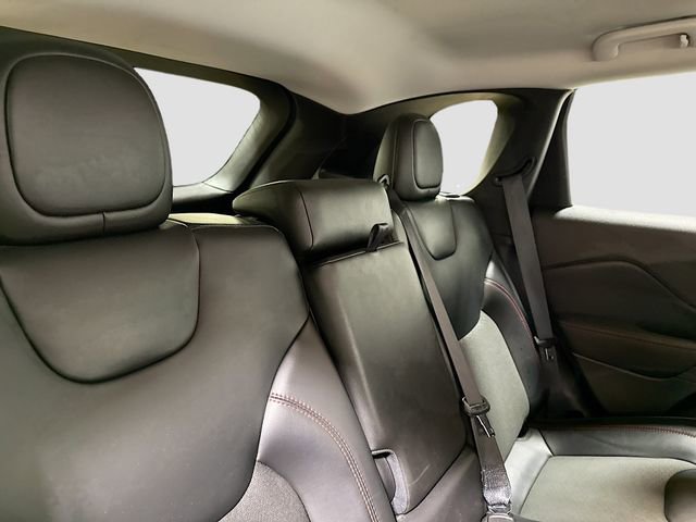 Used 2021 Jeep Cherokee Trailhawk w/ Comfort/Convenience Group image 27