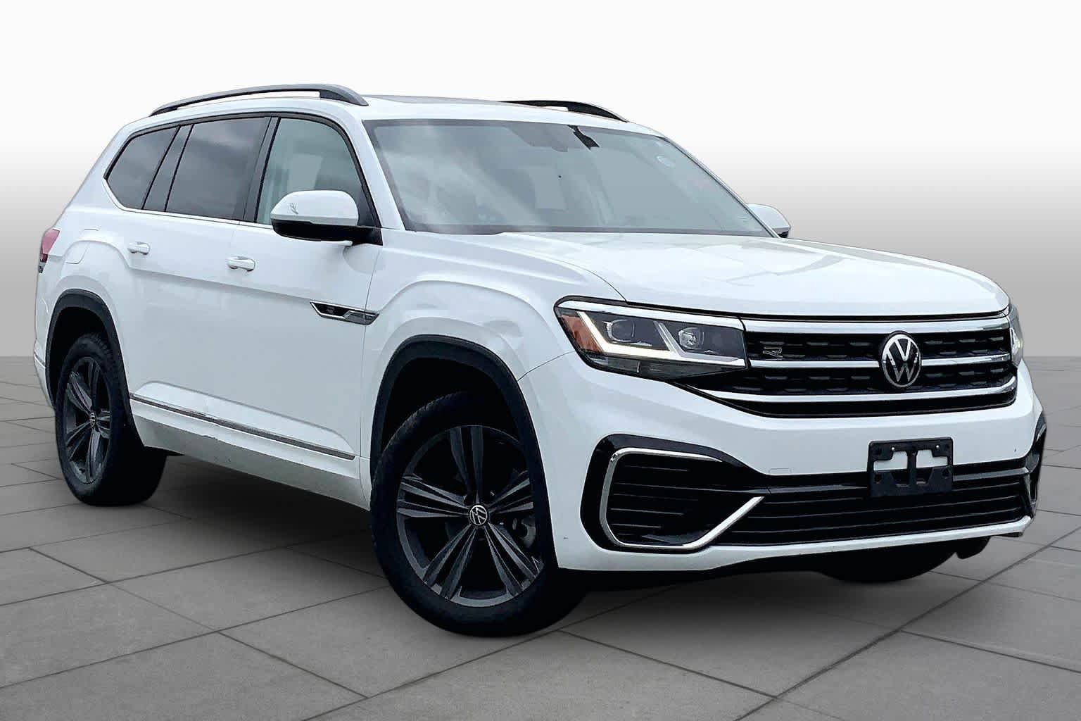 Used 2021 Volkswagen Atlas SE w/ Panoramic Sunroof Package AWD/4WD image 3