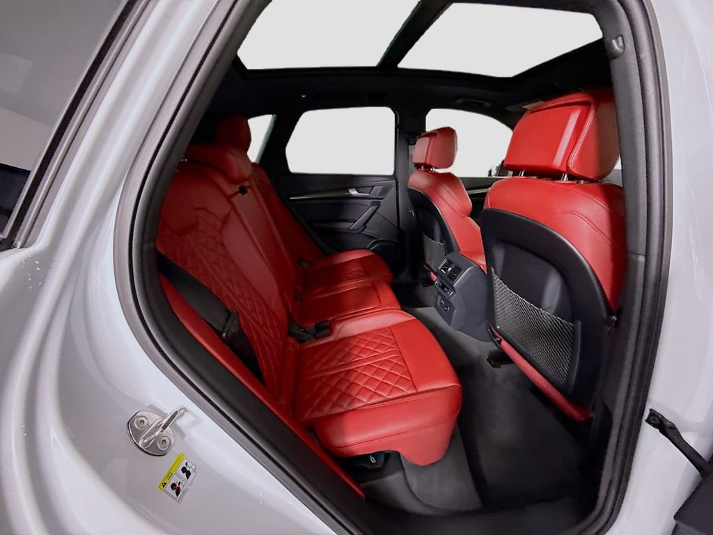 Used 2023 Audi SQ5 Prestige w/ Prestige Package image 23