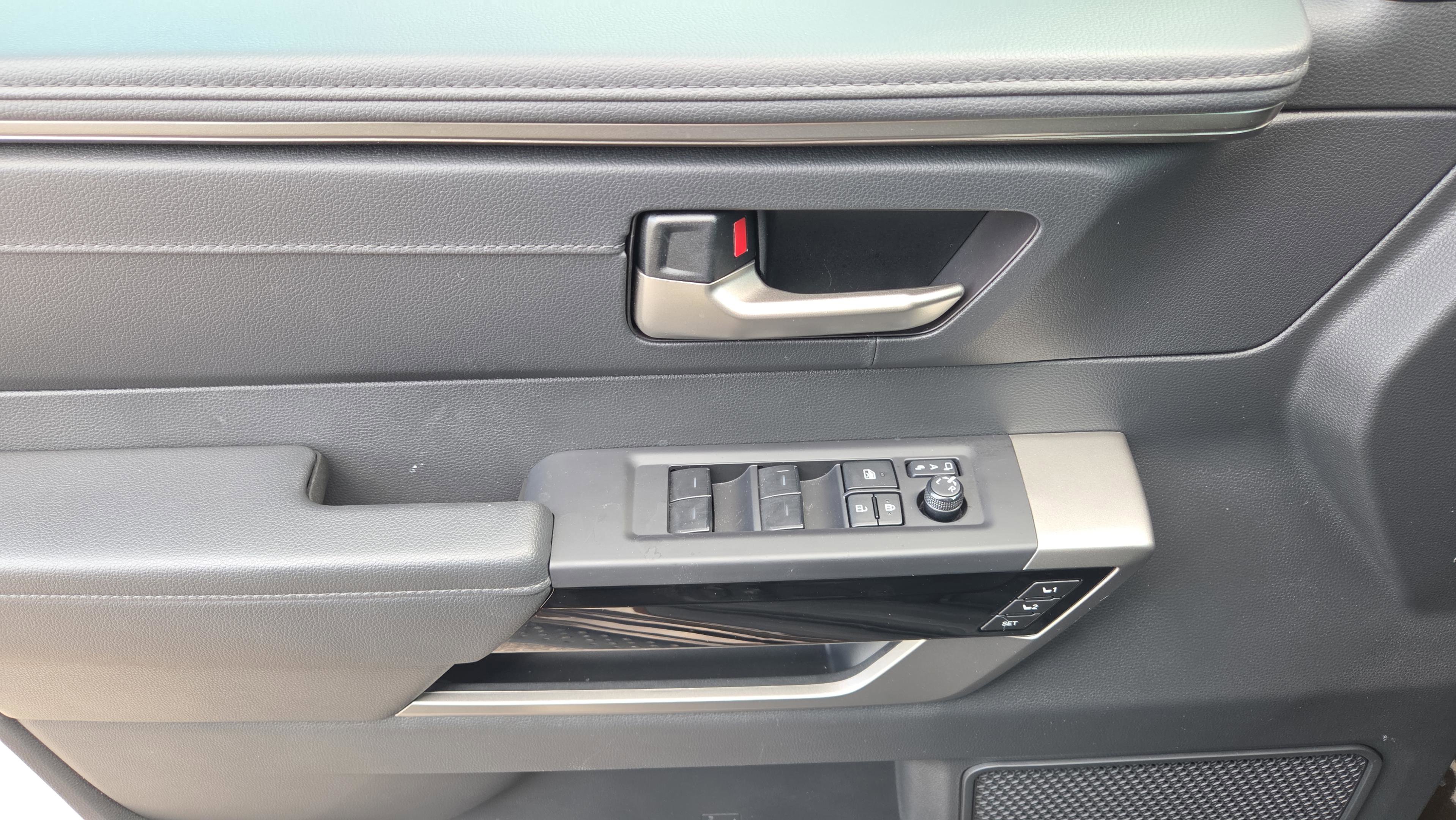 Used 2025 Toyota Tundra Limited w/ TRD Off-Road Package image 23