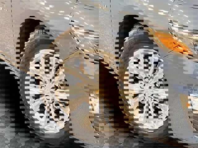 Certified 2024 Chevrolet Malibu LT image 28