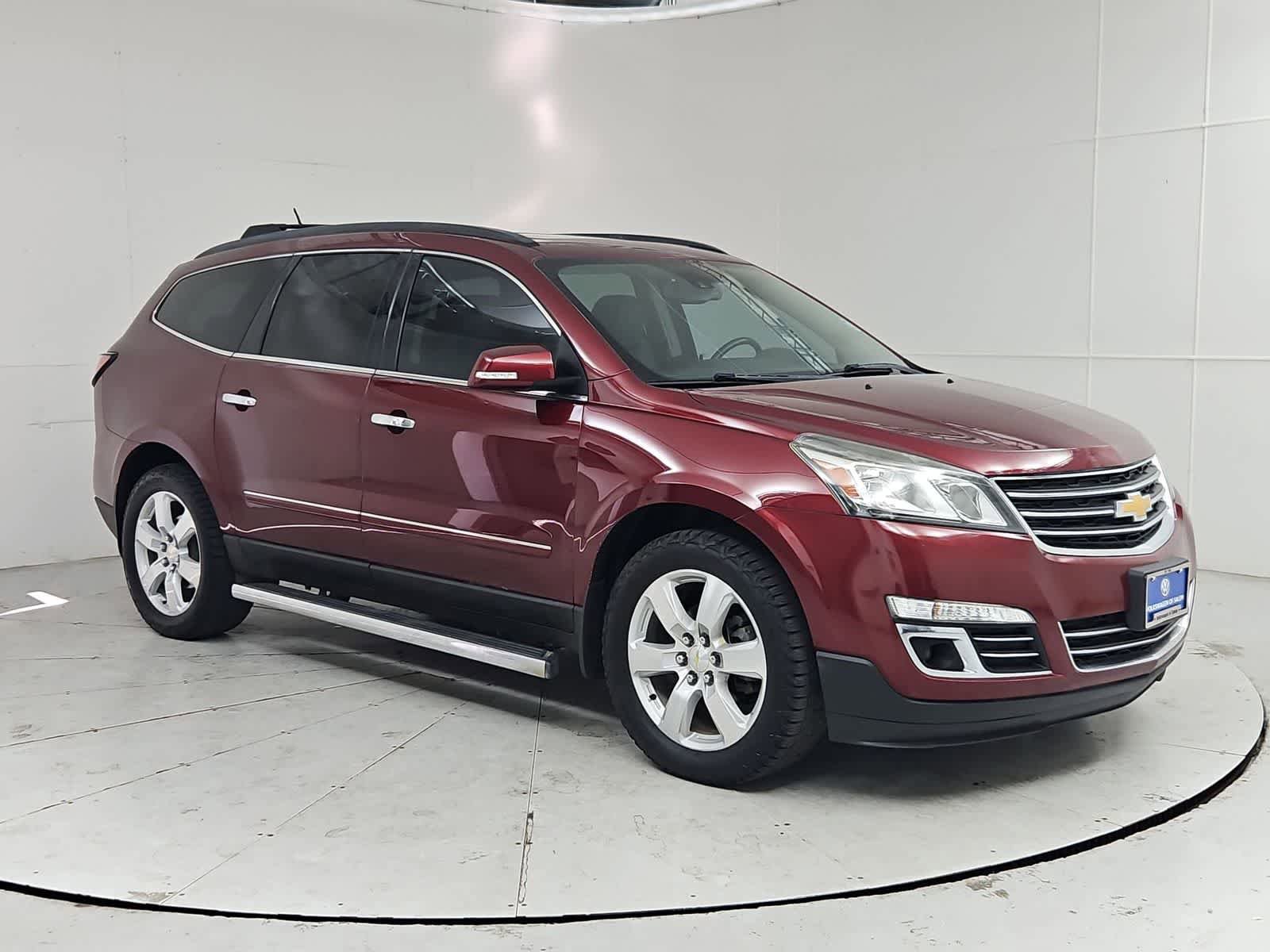Used 2017 Chevrolet Traverse Premier w/ LPO, 'HIT The Road' Package AWD/4WD image 8