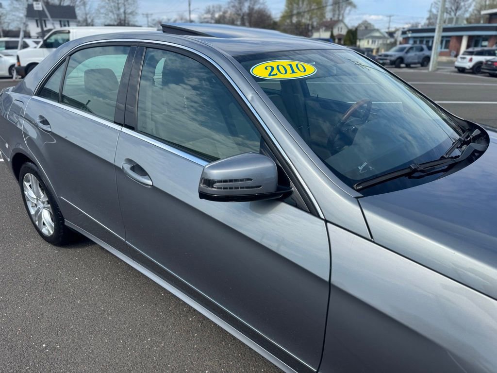 Used 2010 Mercedes-Benz E 350 4MATIC Sedan image 10