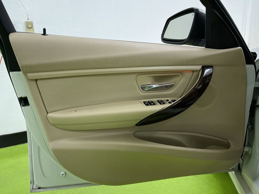 Used 2015 BMW 328i xDrive Sedan image 16