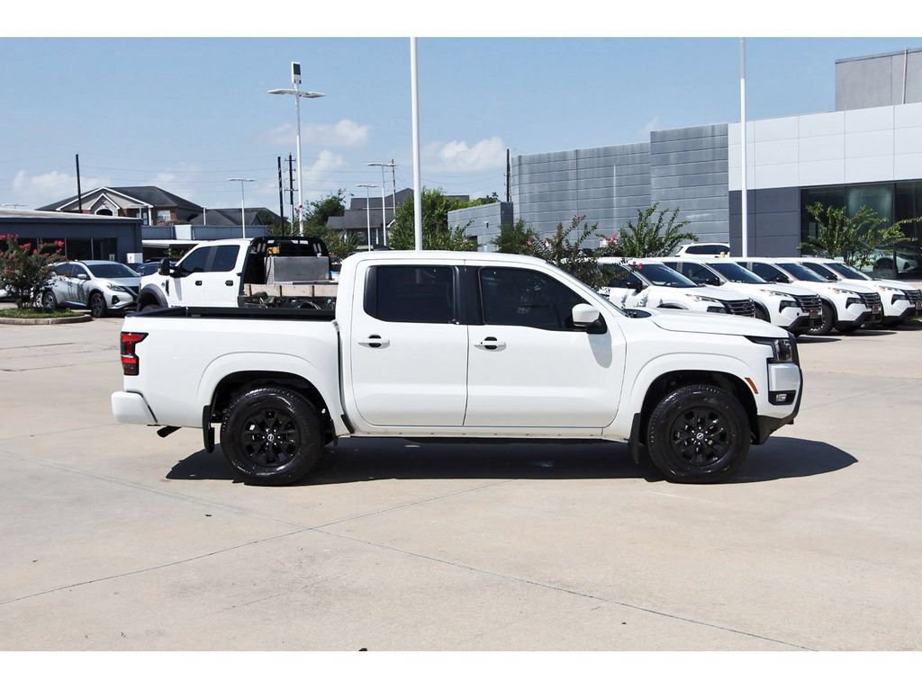 Used 2025 Nissan Frontier SV w/ SV Convenience Package RWD image 6