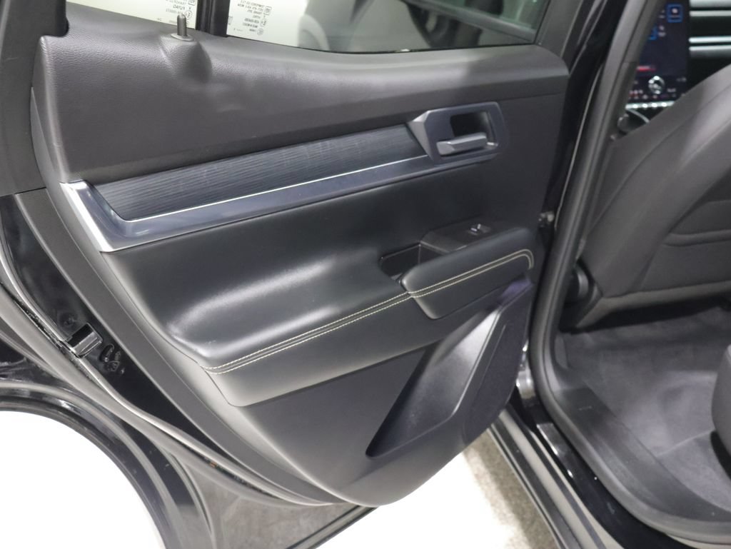 Used 2025 GMC Terrain Elevation AWD/4WD image 19