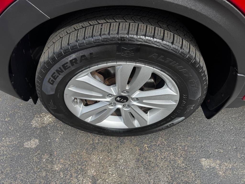 Used 2017 Kia Sportage LX AWD/4WD image 2