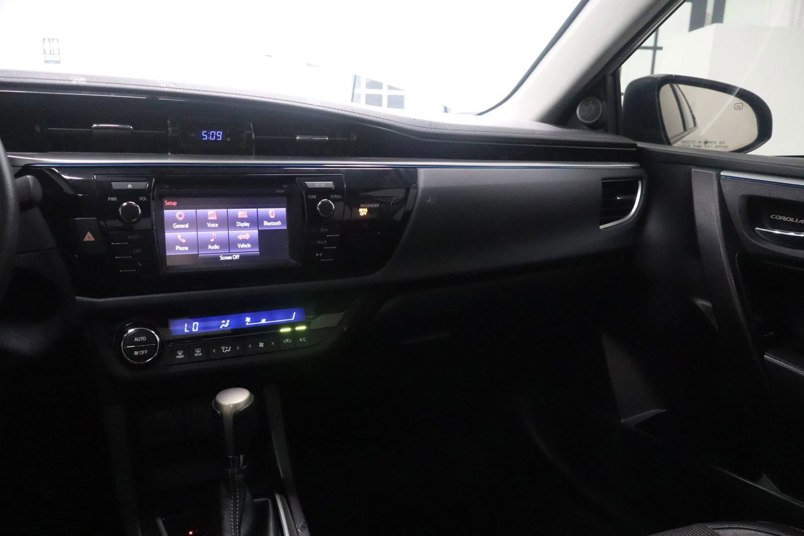 Used 2014 Toyota Corolla S image 27