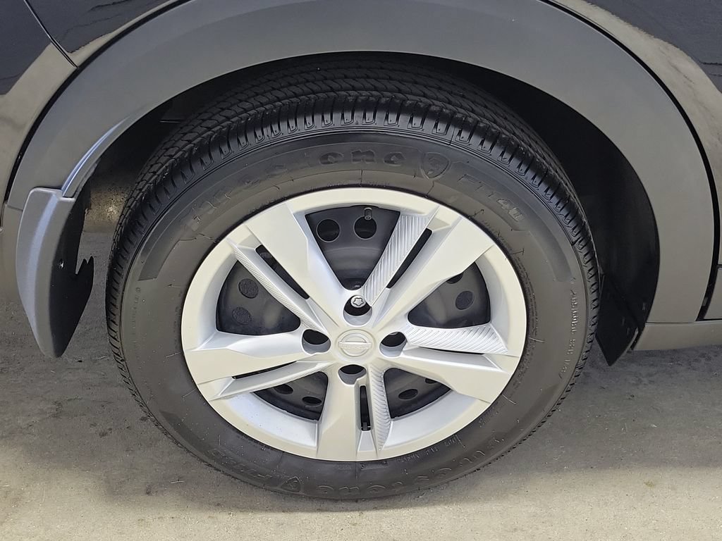 Used 2025 Nissan Kicks Play S FWD image 15