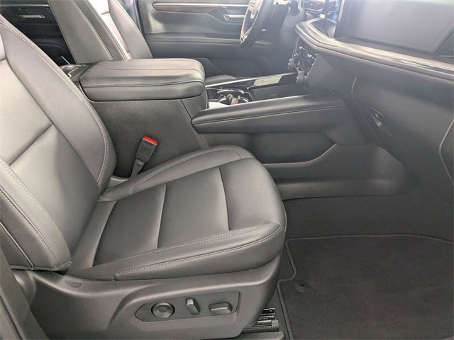 Certified 2025 Chevrolet Suburban Z71 image 35