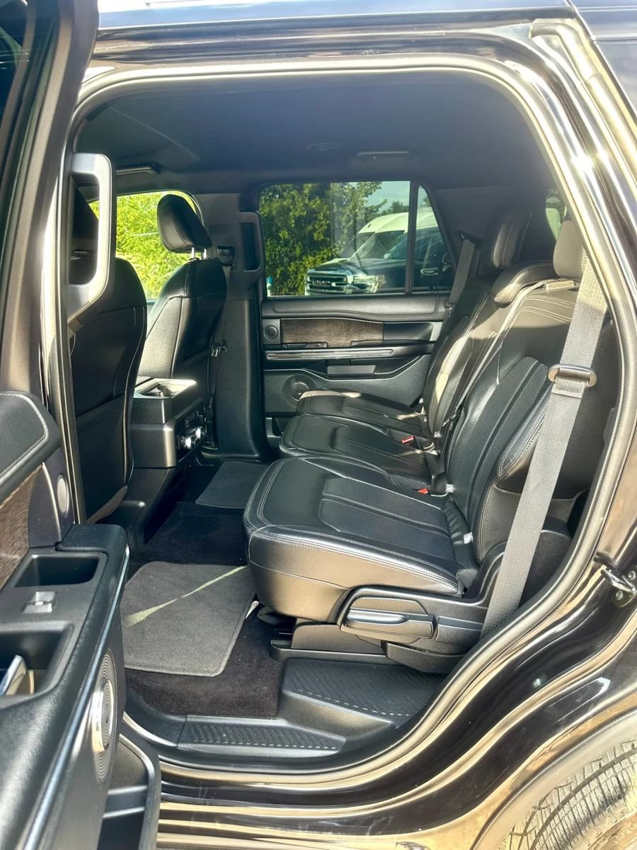 Used 2021 Ford Expedition Limited RWD image 12