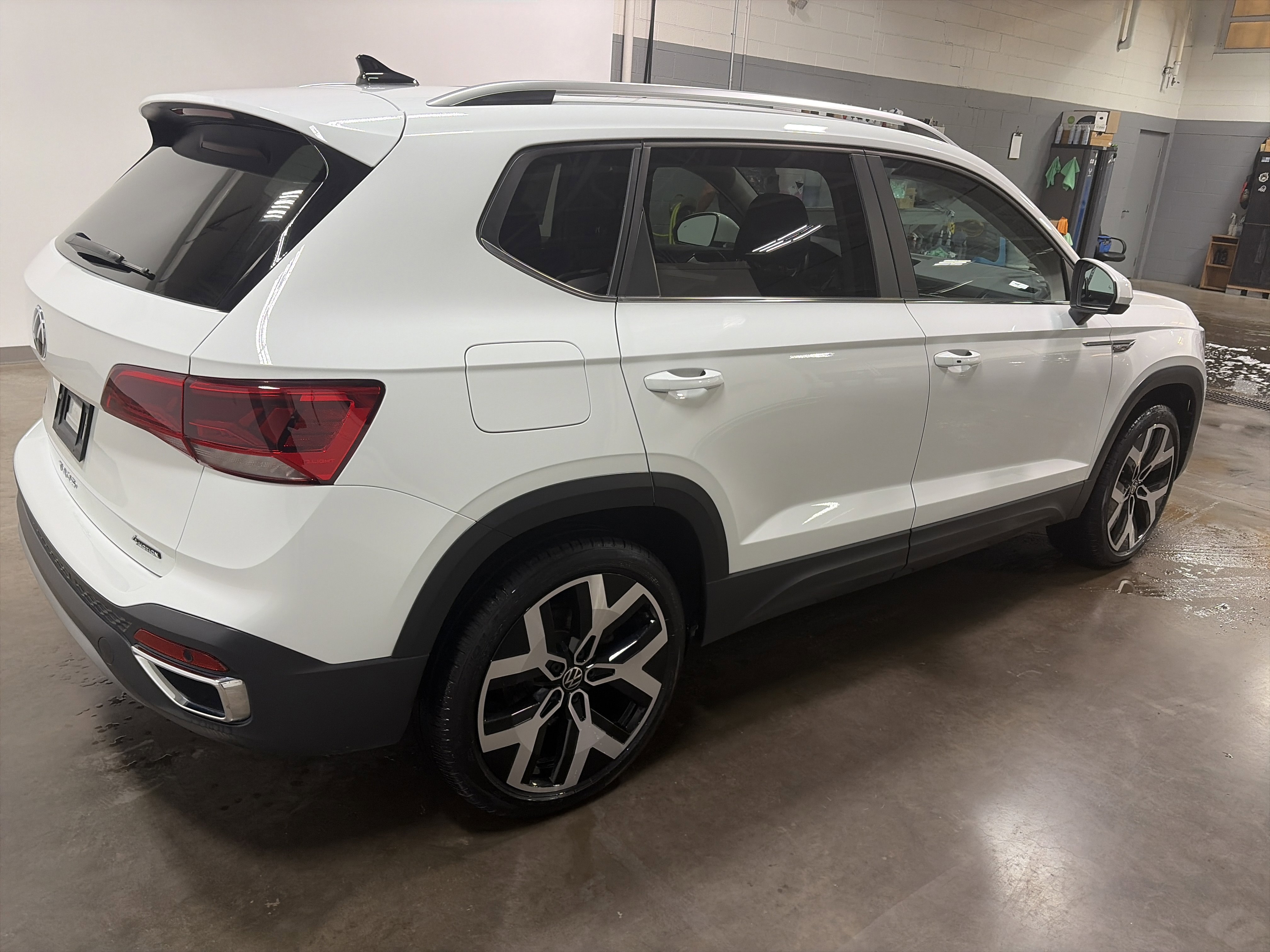Certified 2022 Volkswagen Taos SEL AWD/4WD video 3