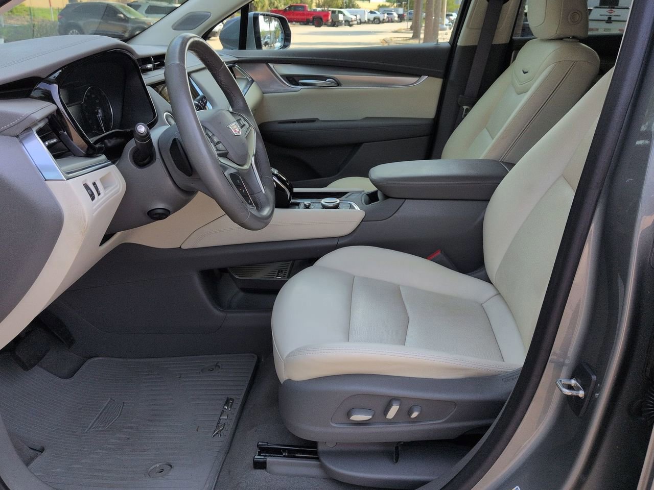 Used 2023 Cadillac XT5 Premium Luxury image 19