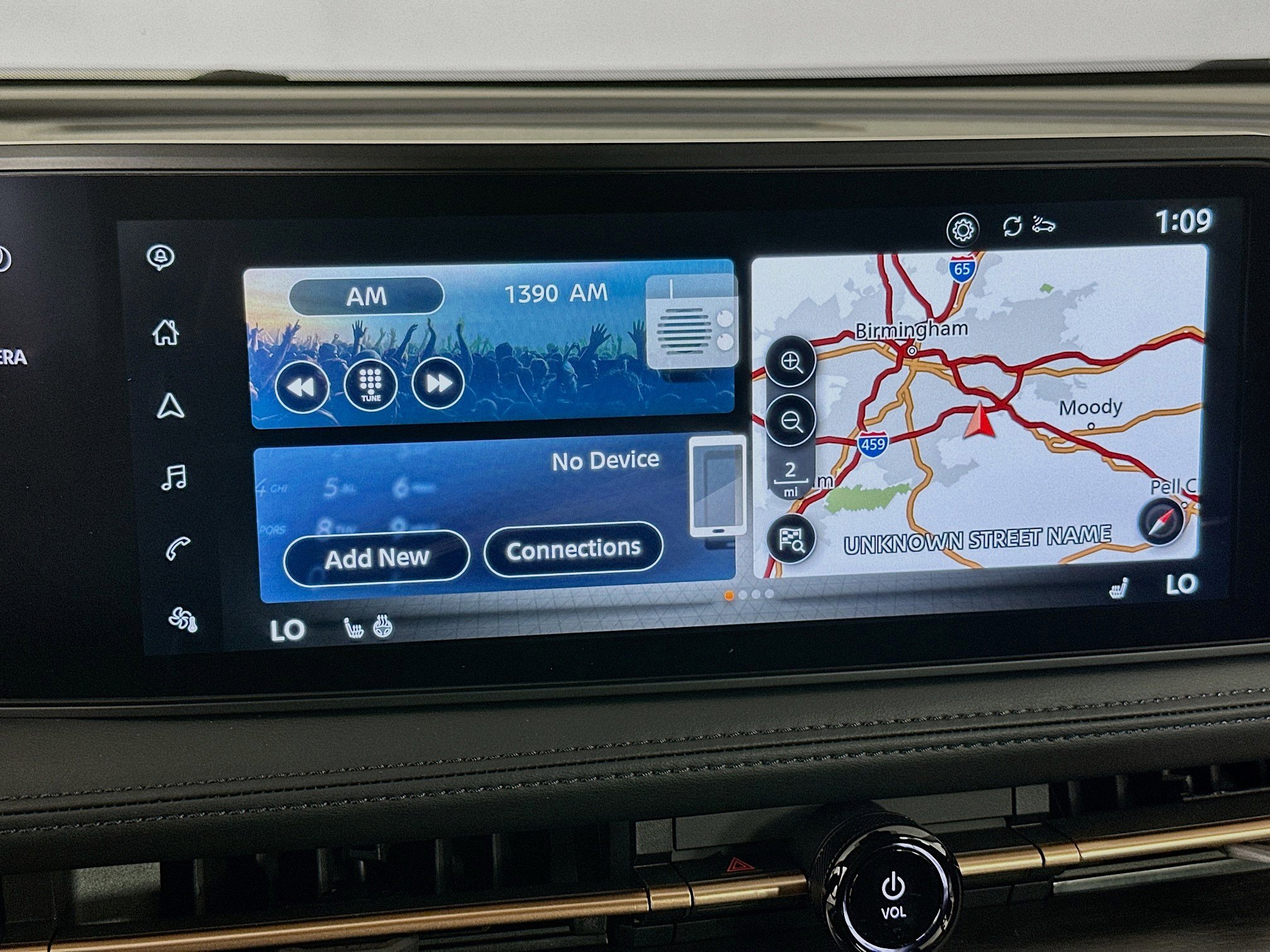 Used 2025 Nissan Ariya FWD image 21