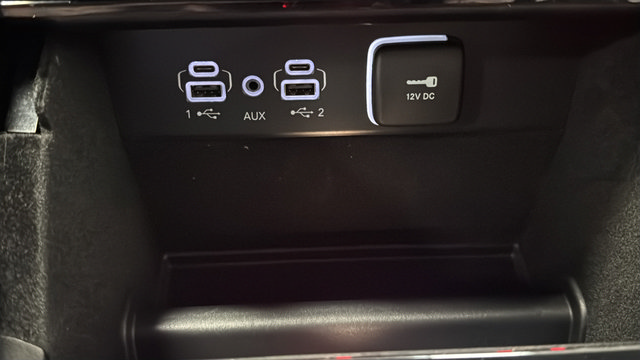 Used 2022 Jeep Grand Cherokee Limited AWD/4WD image 31