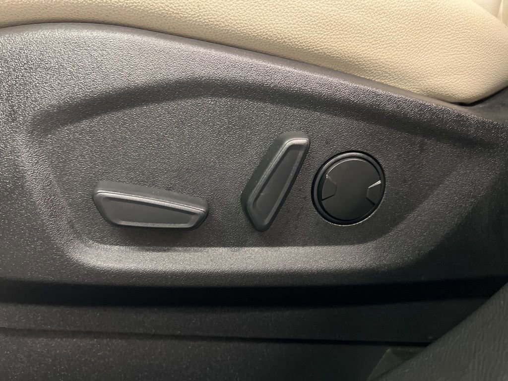 Certified 2024 Ford Edge Titanium AWD/4WD image 27